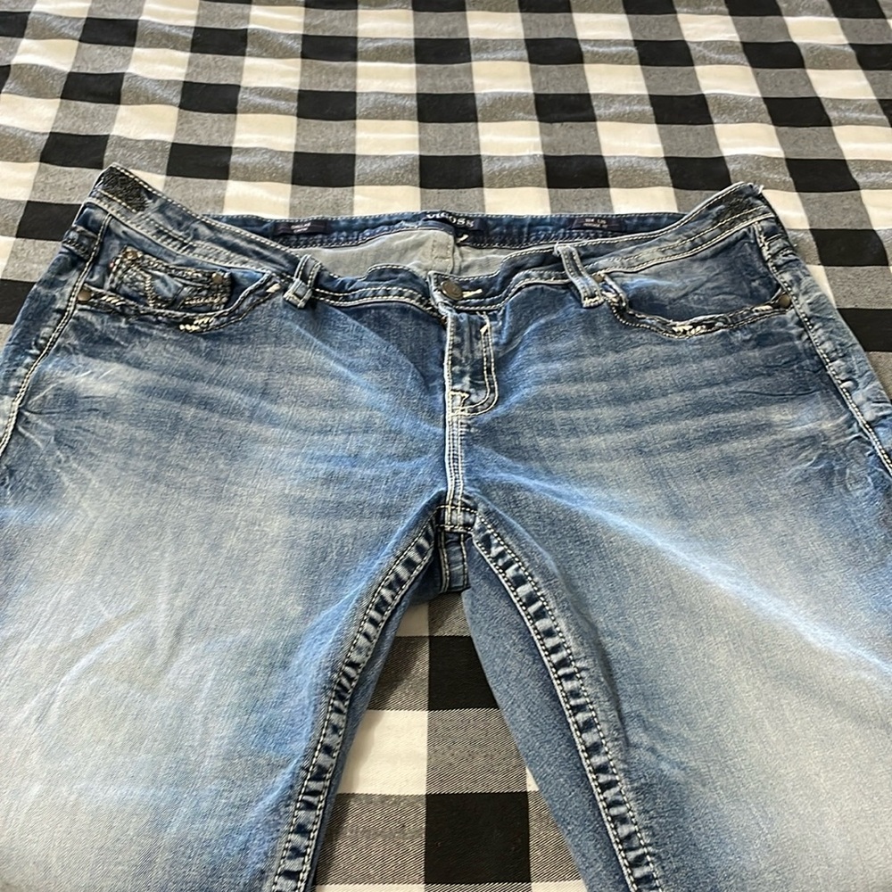 Vigoss Dallas Capri Jeans Faux Flap Pocket Metallic Embellished  Size 24 x 25